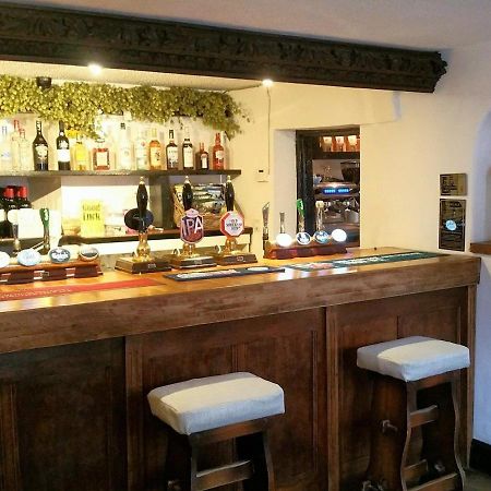 Stable Court Hotel Holt  Bagian luar foto