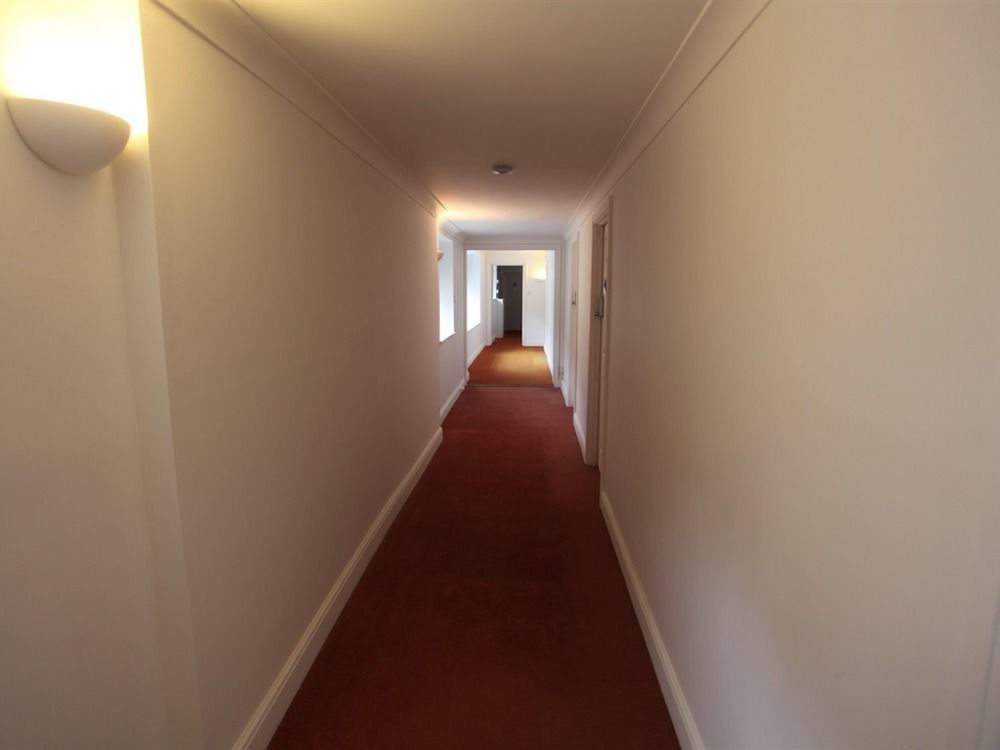 Stable Court Hotel Holt  Bagian luar foto